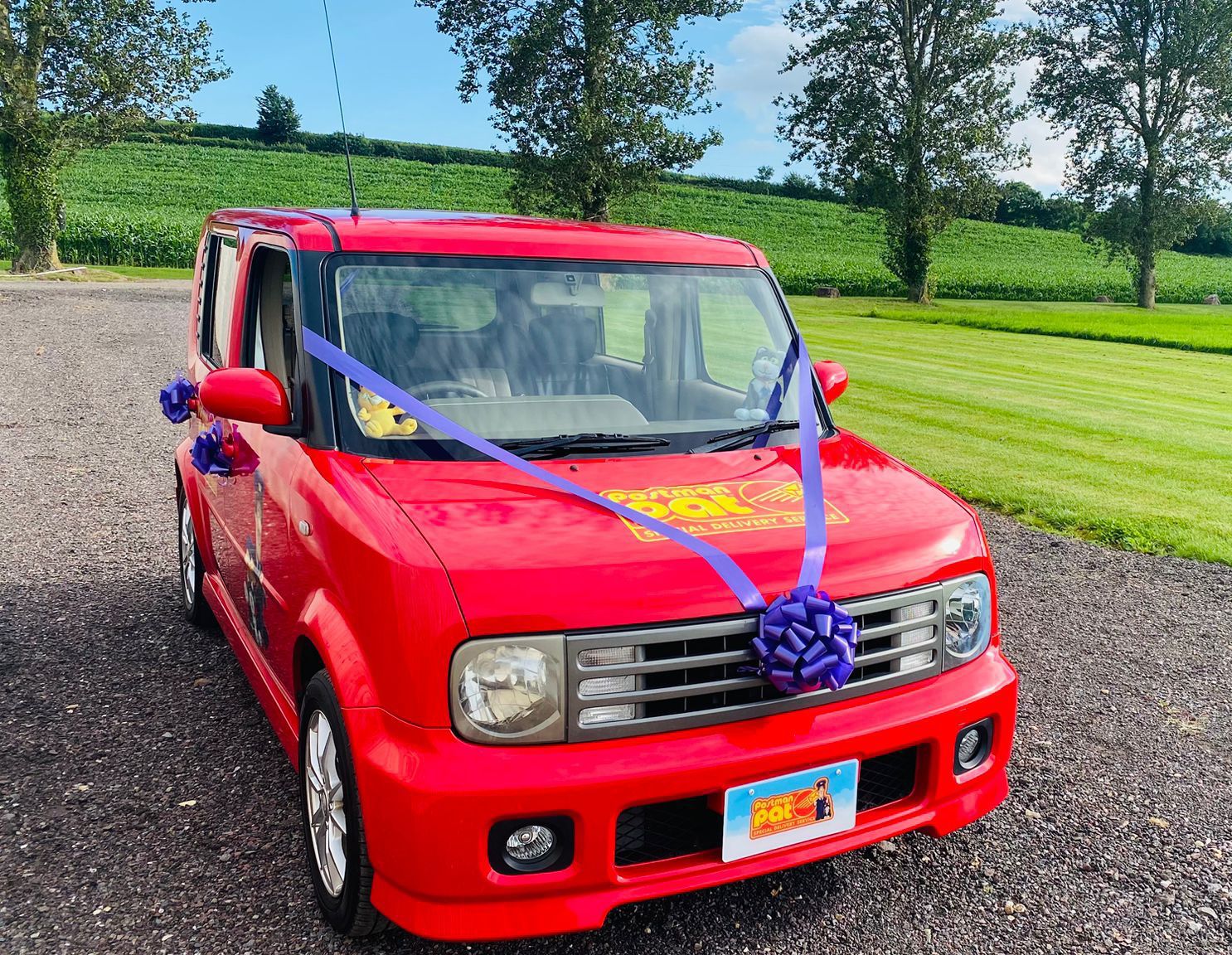 Nissan Cube for weddings and events